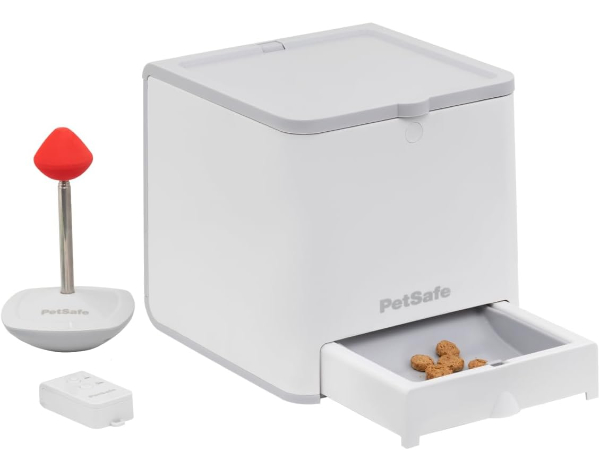 PetSafe Treat and Train remote reward dispenser with target wand